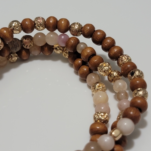 Set of 3 Semiprecious Sunstone & Hematite Bead Bracelets w/ 14k Gold Heart Charm - Picture 3 of 7